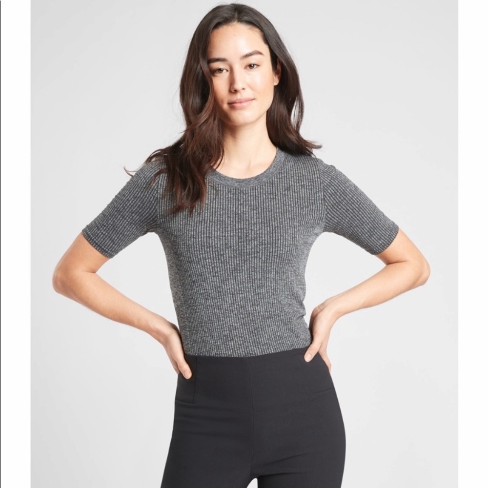 Athleta Renew ribbed tee size L Charcoal NWT